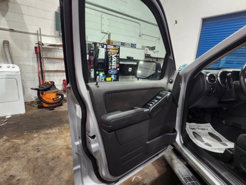 Used 2010 Ford Explorer Sport Trac XLT image 7