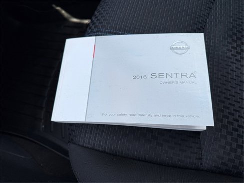 Used 2016 Nissan Sentra SR w/ Driver's Assist Package image 24