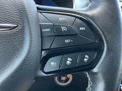 Used 2019 Chrysler Pacifica Touring-L Plus w/ Advanced Safetytec Group image 59