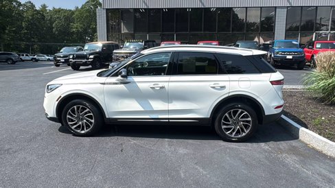 Used 2021 Lincoln Corsair AWD w/ Equipment Group 101A image 2