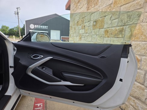 Used 2016 Chevrolet Camaro SS image 6