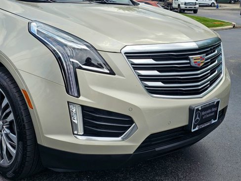 Used 2017 Cadillac XT5 Premium Luxury image 3