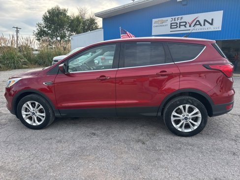 Used 2019 Ford Escape SE image 11