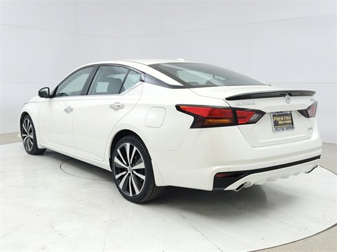 Used 2019 Nissan Altima 2.5 Platinum image 5