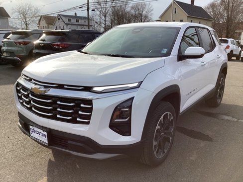 New 2025 Chevrolet Equinox LT image 3