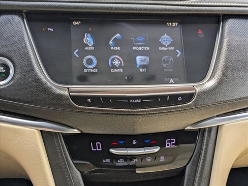 Used 2018 Cadillac XT5 FWD image 12
