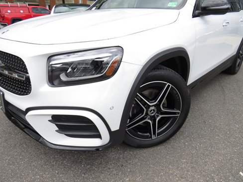 Certified 2024 Mercedes-Benz GLB 250 4MATIC image 24