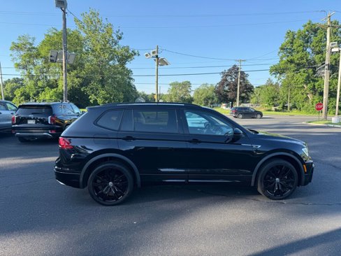 Used 2020 Volkswagen Tiguan SE R-Line w/ 3rd Row Seat Package image 8