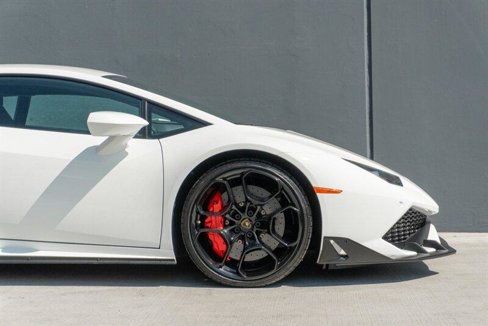 Used 2016 Lamborghini Huracan LP 610-4 image 32