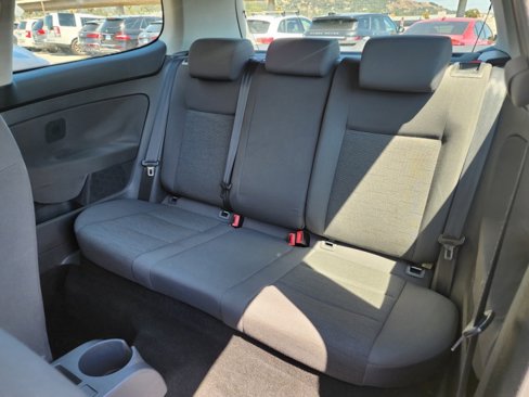 Used 2008 Volkswagen Rabbit S image 11