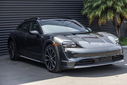 Certified 2022 Porsche Taycan 4 Cross Turismo image 6