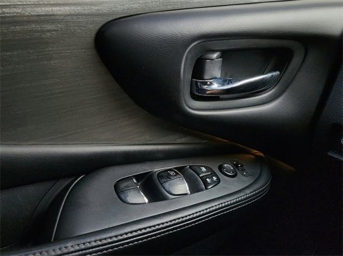 Used 2016 Nissan Murano Platinum image 21