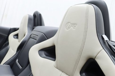 Used 2016 Jaguar F-TYPE R w/ Suedecloth Interior Pack image 24