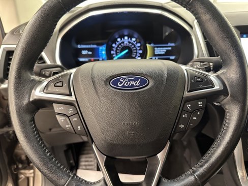 Used 2019 Ford Edge Titanium w/ Equipment Group 301A image 33