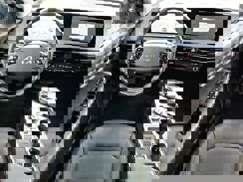 Used 2024 Kia EV6 Light image 11