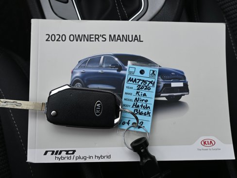 Used 2020 Kia Niro LX image 30