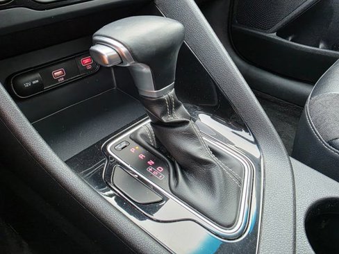 Used 2020 Kia Niro Touring image 29