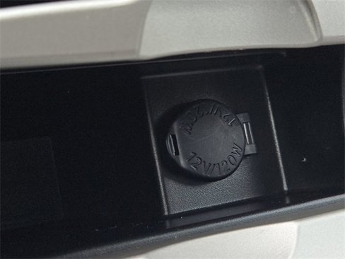 Used 2013 Toyota Corolla LE image 25