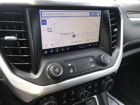 Used 2023 GMC Acadia SLT image 16
