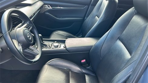 Used 2020 MAZDA MAZDA3 Hatchback w/ Premium Package image 25