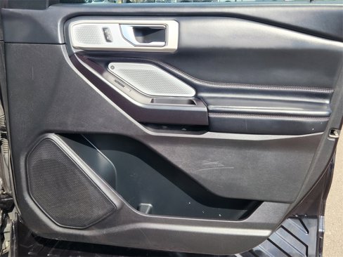 Used 2020 Ford Explorer Platinum w/ Premium Technology Package image 20