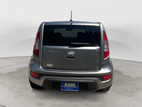 Used 2013 Kia Soul + image 5