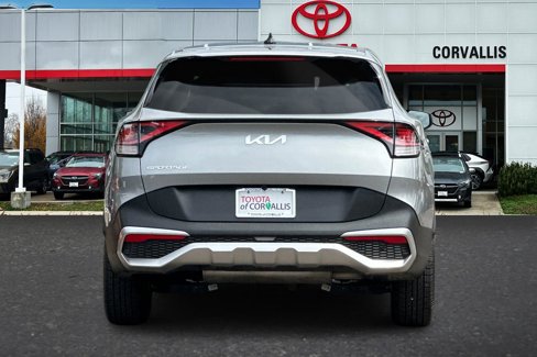 Used 2024 Kia Sportage LX image 5
