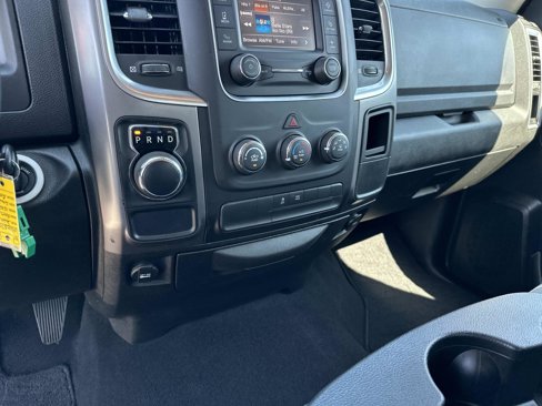 Used 2022 RAM 1500 Classic SLT image 25