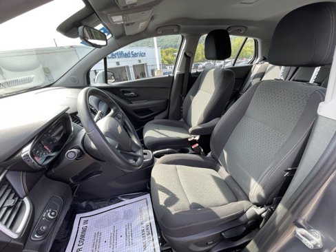 Used 2020 Chevrolet Trax LS image 15