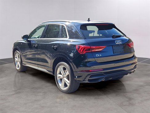 Certified 2022 Audi Q3 2.0T Premium Plus image 6
