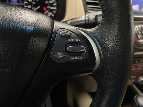 Used 2016 Nissan Pathfinder SL w/ SL Tech Package image 19