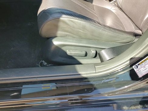 Used 2017 Honda Civic Touring image 14