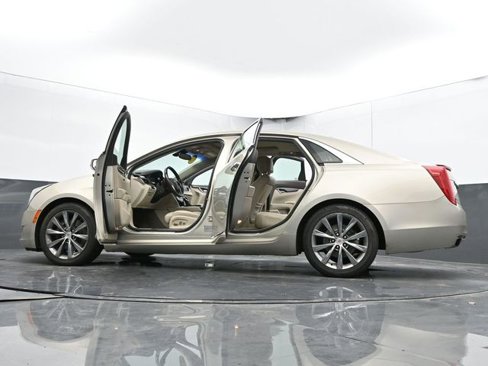Used 2013 Cadillac XTS Luxury image 50
