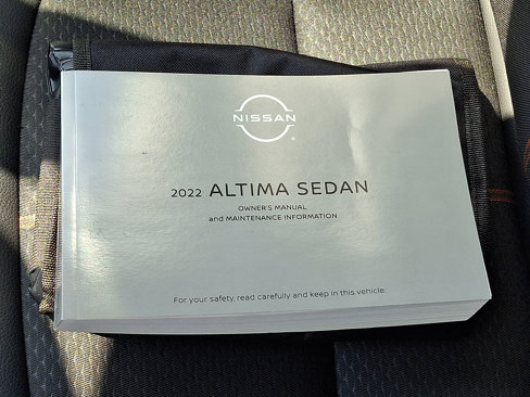 Used 2022 Nissan Altima 2.0 SR image 25