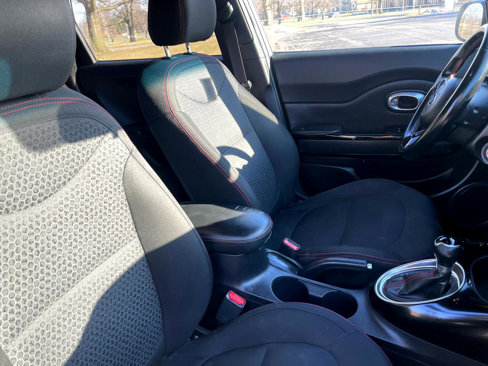 Used 2016 Kia Soul + w/ Soulful Package image 36