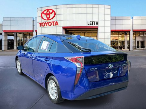 Used 2017 Toyota Prius Two image 7