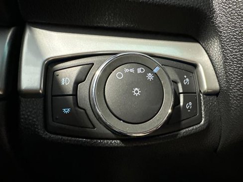 Used 2016 Ford Explorer XLT w/ Equipment Group 202A image 30