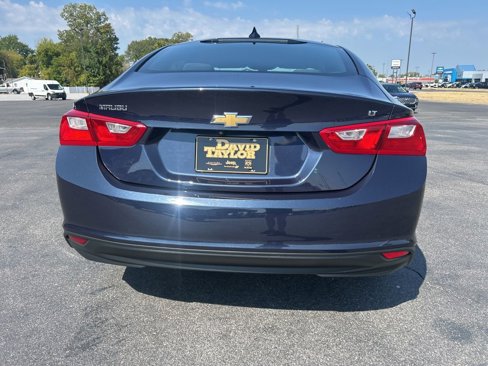 Used 2016 Chevrolet Malibu LT image 4