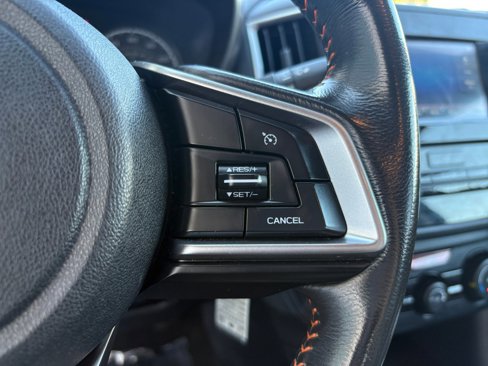 Used 2019 Subaru Crosstrek 2.0i Premium image 12