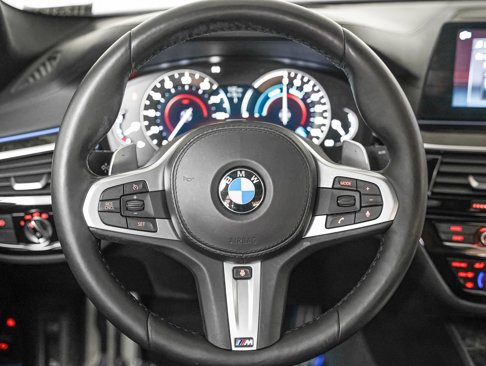 Used 2018 BMW 530e image 12