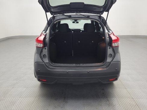 Used 2020 Nissan Kicks SV image 29