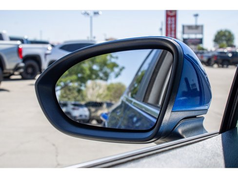 Used 2018 Chevrolet Cruze LT w/ Convenience Package image 13