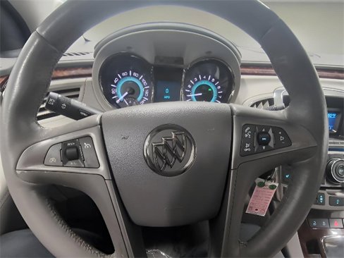 Used 2011 Buick LaCrosse CXL image 16