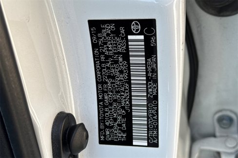 Used 2015 Toyota Prius Two image 32