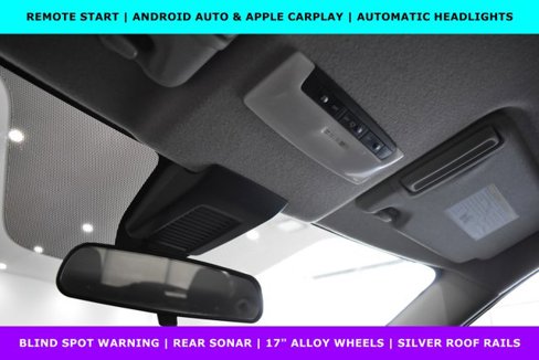 Used 2021 Nissan Kicks SV image 31