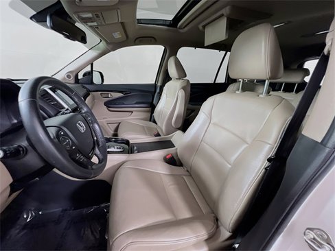 Used 2016 Honda Pilot Touring image 22