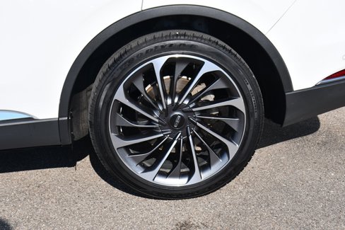 Used 2020 Lincoln Aviator Reserve w/ Equipment Group 202A image 25