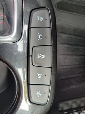 Used 2022 Chevrolet TrailBlazer RS w/ Convenience Package image 26