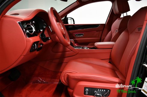 Used 2022 Bentley Bentayga image 20