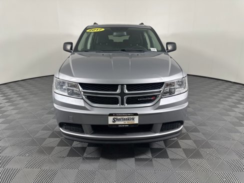 Used 2017 Dodge Journey SE w/ Flexible Seating Group image 7